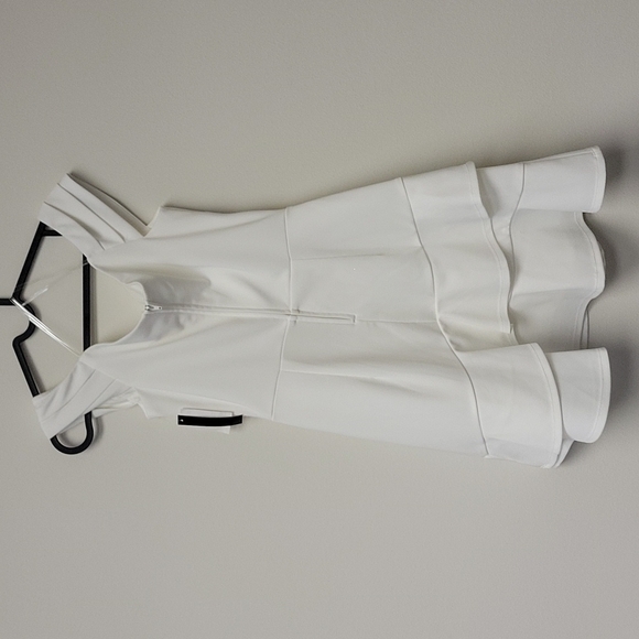 Xtraordinary Off the shoulder ruffle lace white dress M - Picture 3 of 10